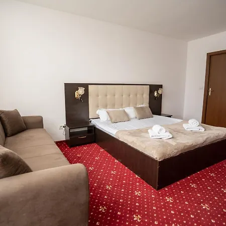 Aparthotel N