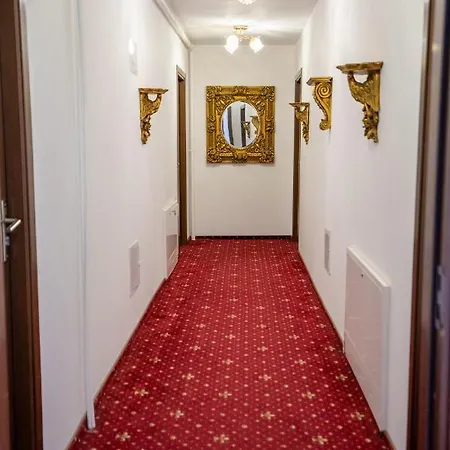 N Aparthotel